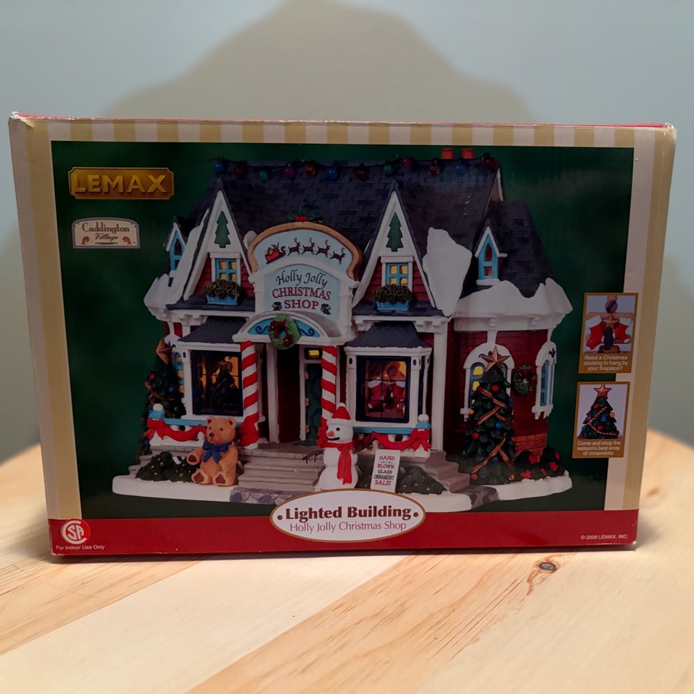 Lemax Holly Jolly Christmas Shop Lighted Building
